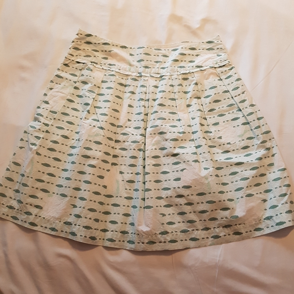Calvin Klein women's size 0 green & white lined shell skirt EUC